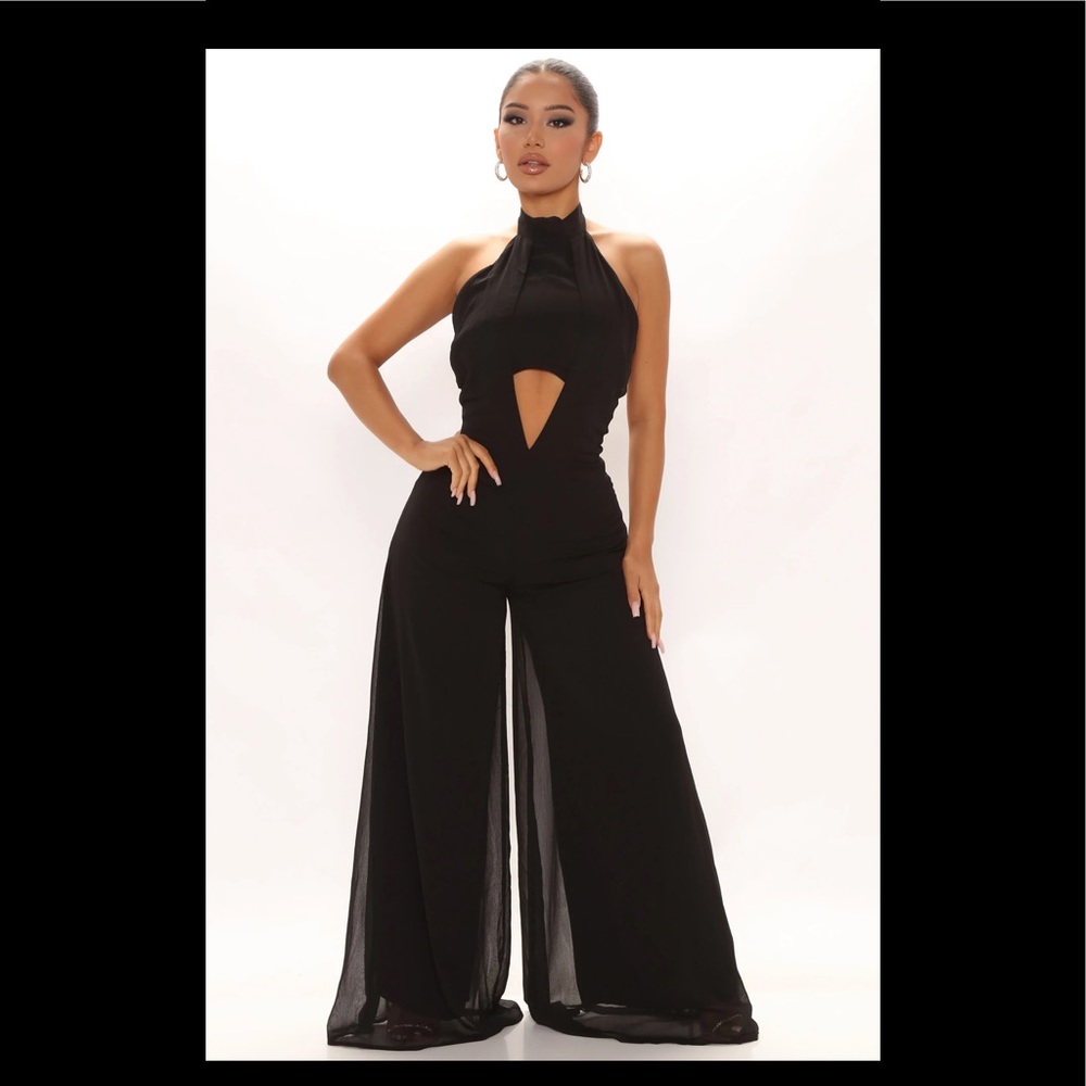 NWT FASHION NOVA BLACK SANTORINI FLOWY JUMPSUIT